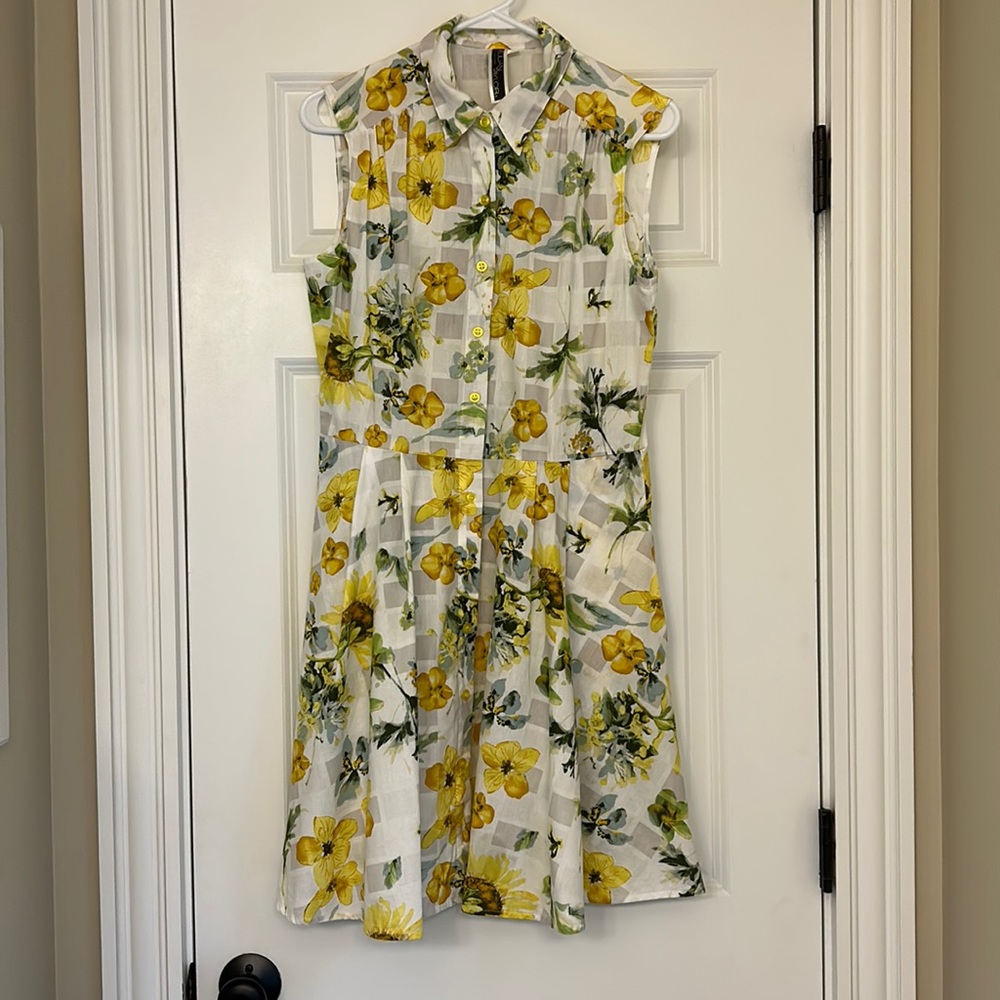 Julian Taylor size 12 petite dress